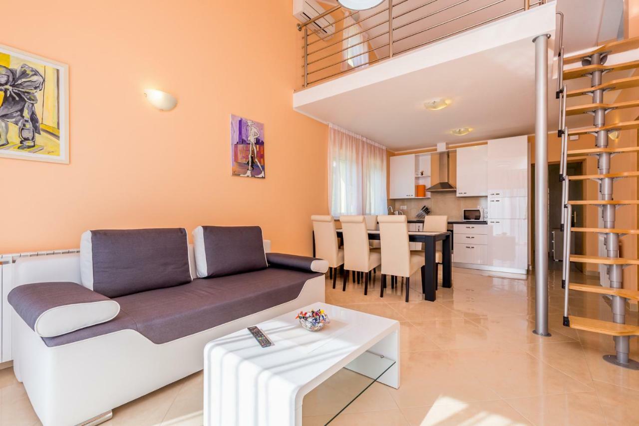 Luxury Apartments Kostrena With Pool Экстерьер фото