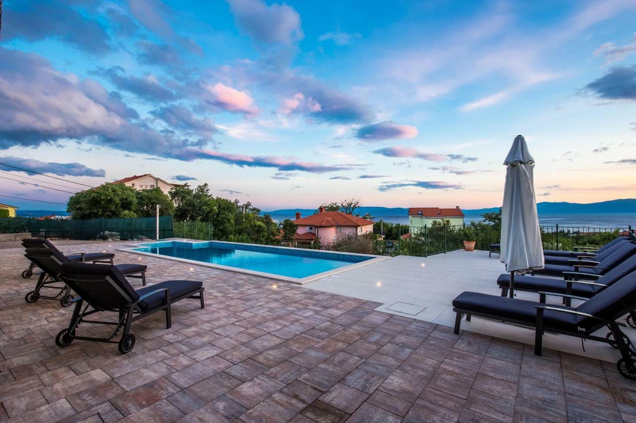 Luxury Apartments Kostrena With Pool Экстерьер фото