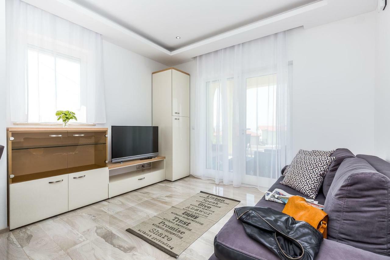 Luxury Apartments Kostrena With Pool Экстерьер фото