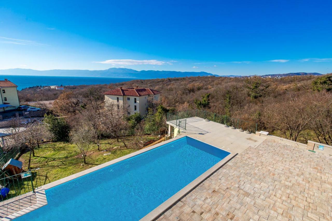 Luxury Apartments Kostrena With Pool Экстерьер фото